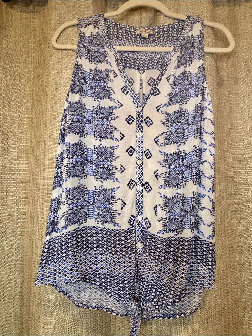 ⭐️ Lucky Brand Boho Mixed Print Sleeveless Front Tie Blouse Blue White S